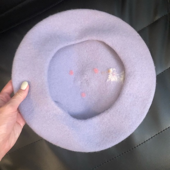 Brand new hand crafted baret | one of a kind - Picture 3 of 4